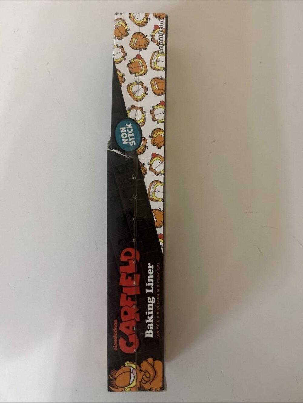 Nickelodeon's Garfield  Baking Liner Non Stick 9.8FT New, Box Has A Rip